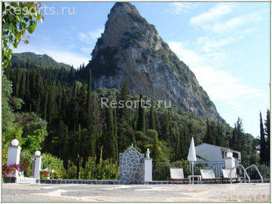 Dinas Paradise 9